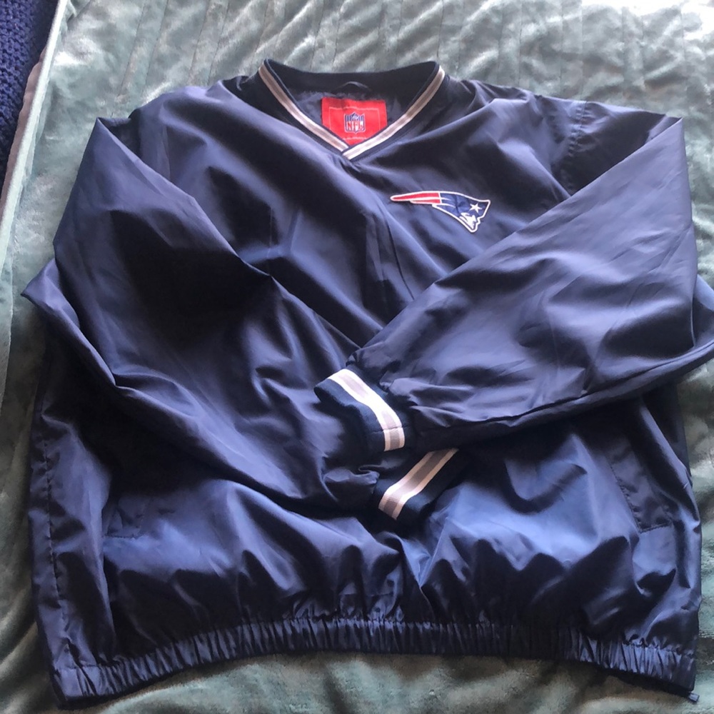 BRAND NEW NE Patriots windbreaker